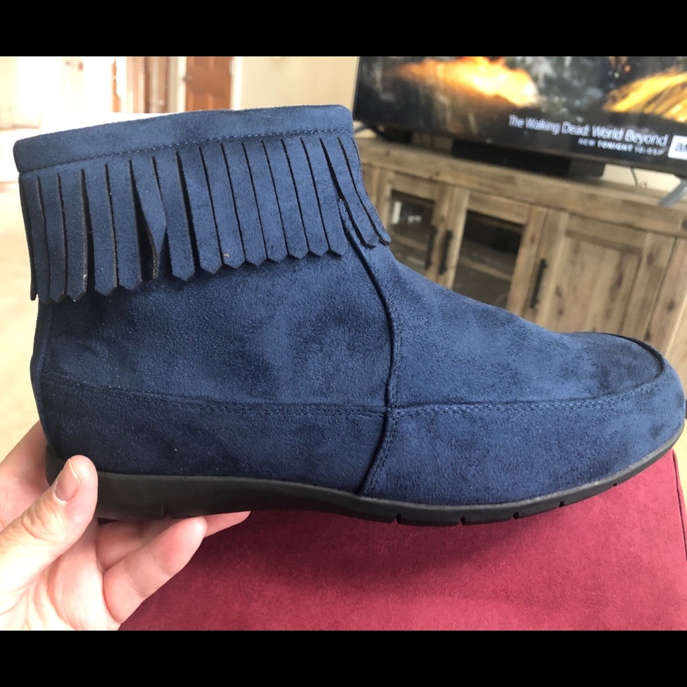 Comfortview Blue Suede Boots